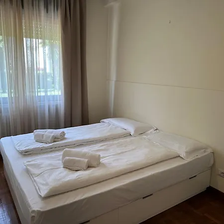 Aparthotel Monica